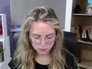 ZoeyFancy's Live Sex Cam Show