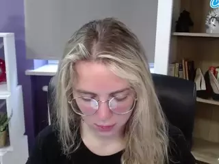 ZoeyFancy's Live Sex Cam Show