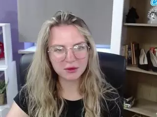 ZoeyFancy's Live Sex Cam Show