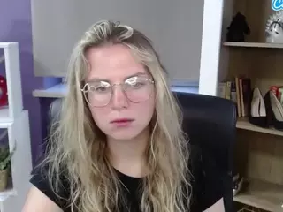 ZoeyFancy's Live Sex Cam Show