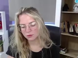 ZoeyFancy's Live Sex Cam Show