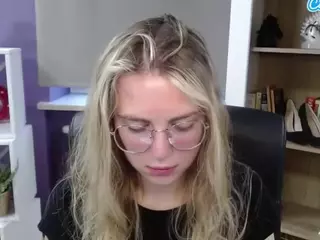 ZoeyFancy's Live Sex Cam Show