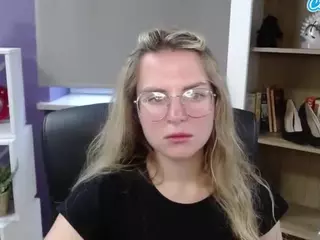 ZoeyFancy's Live Sex Cam Show
