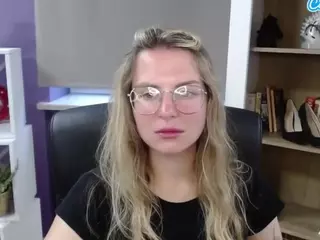 ZoeyFancy's Live Sex Cam Show