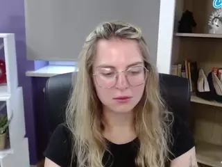 ZoeyFancy's Live Sex Cam Show