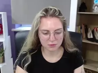 ZoeyFancy's Live Sex Cam Show