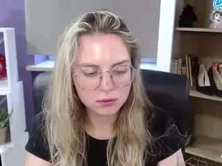 ZoeyFancy's Live Sex Cam Show