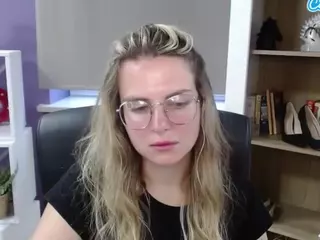 ZoeyFancy's Live Sex Cam Show