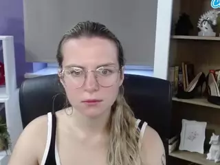 ZoeyFancy's Live Sex Cam Show