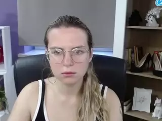 ZoeyFancy's Live Sex Cam Show