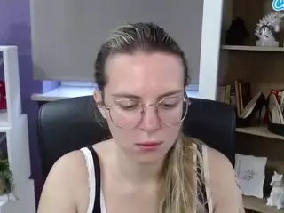 ZoeyFancy's Live Sex Cam Show