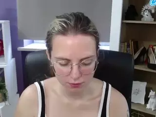 ZoeyFancy's Live Sex Cam Show