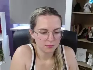 ZoeyFancy's Live Sex Cam Show