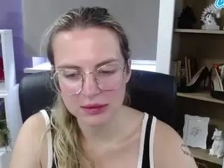 ZoeyFancy's Live Sex Cam Show