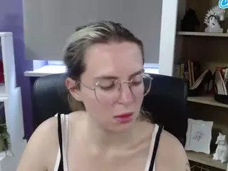 ZoeyFancy's Live Sex Cam Show