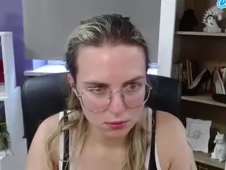 ZoeyFancy's Live Sex Cam Show