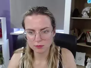 ZoeyFancy's Live Sex Cam Show