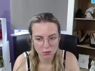 ZoeyFancy's Live Sex Cam Show