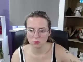 ZoeyFancy's Live Sex Cam Show