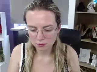 ZoeyFancy's Live Sex Cam Show