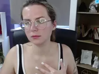 ZoeyFancy's Live Sex Cam Show