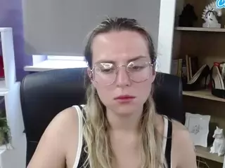 ZoeyFancy's Live Sex Cam Show