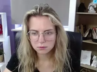 ZoeyFancy's Live Sex Cam Show