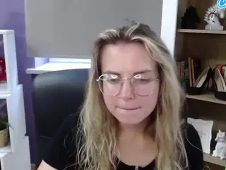ZoeyFancy's Live Sex Cam Show