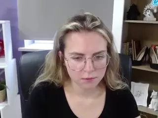 ZoeyFancy's Live Sex Cam Show