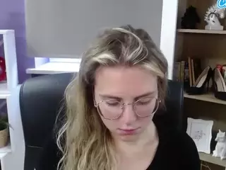 ZoeyFancy's Live Sex Cam Show