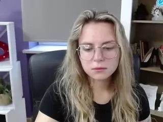 ZoeyFancy's Live Sex Cam Show
