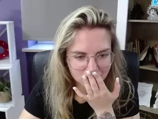 ZoeyFancy's Live Sex Cam Show