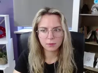 ZoeyFancy's Live Sex Cam Show