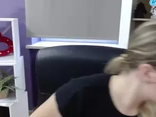 ZoeyFancy's Live Sex Cam Show