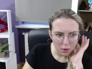ZoeyFancy's Live Sex Cam Show