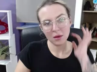 ZoeyFancy's Live Sex Cam Show