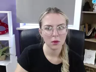 ZoeyFancy's Live Sex Cam Show