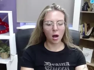 ZoeyFancy's Live Sex Cam Show