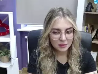 ZoeyFancy's Live Sex Cam Show