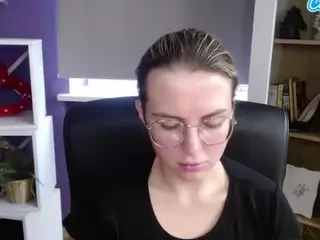 ZoeyFancy's Live Sex Cam Show