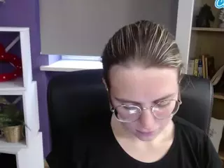 ZoeyFancy's Live Sex Cam Show