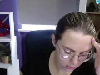 ZoeyFancy's Live Sex Cam Show