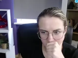 ZoeyFancy's Live Sex Cam Show