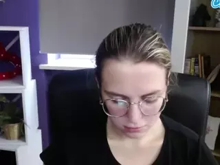 ZoeyFancy's Live Sex Cam Show