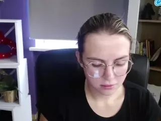 ZoeyFancy's Live Sex Cam Show
