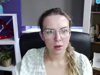 ZoeyFancy's Live Sex Cam Show