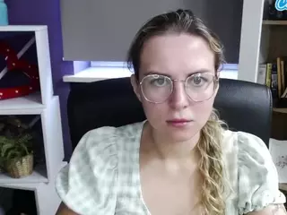 ZoeyFancy's Live Sex Cam Show
