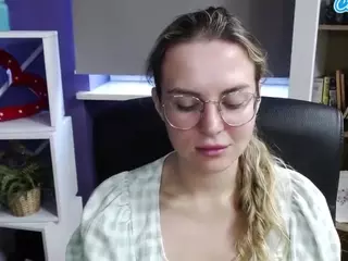 ZoeyFancy's Live Sex Cam Show