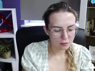 ZoeyFancy's Live Sex Cam Show