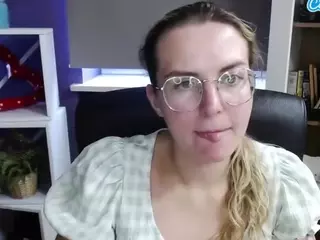 ZoeyFancy's Live Sex Cam Show
